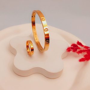 ست بنگل و انگشتر کارتیه لاو