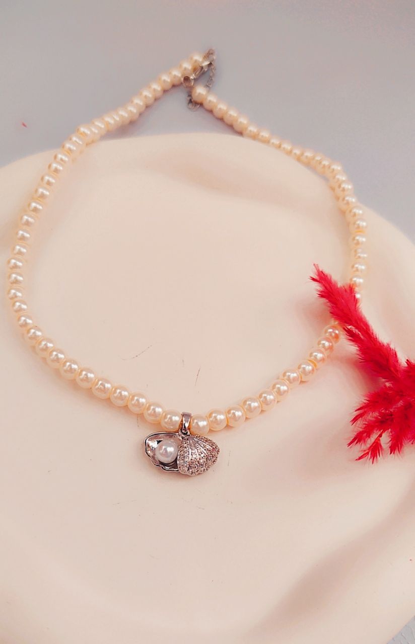 گردنبند مرواریدی با پلاک سواروسکی - تصویر 3