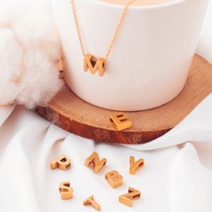 گردنبند سه‌بعدی حروف